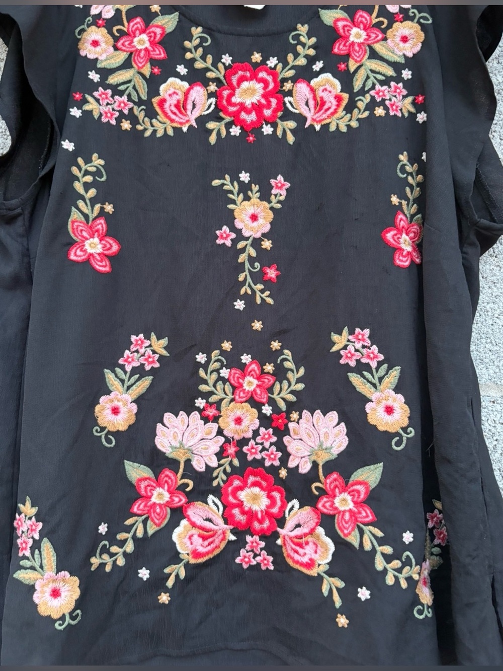 Savanna Jane Top Women’s 1X Black Blouse Embroidered Floral Boho Artsy Flowy - Picture 2 of 9
